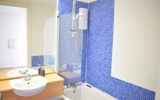 Stylish 2 Bedroom Apartment in Shoreditch