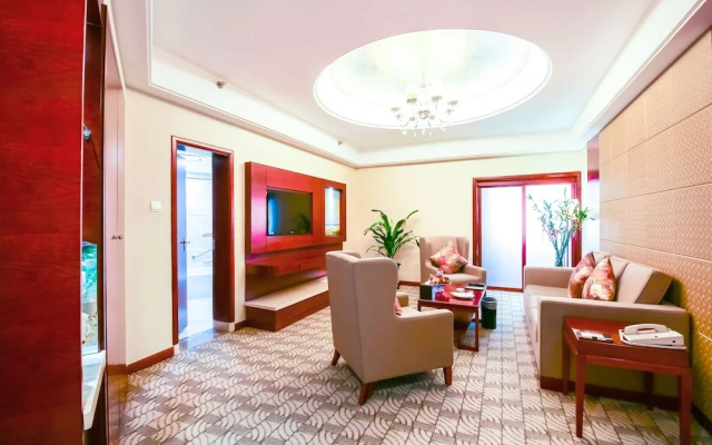 Huatian Hotel