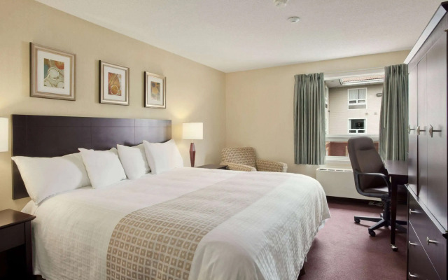 Travelodge by Wyndham Sudbury