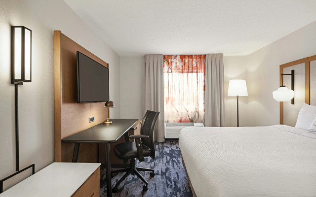 Fairfield Inn by Marriott Warren Niles