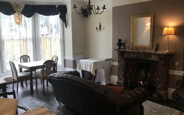 The Priory Hotel