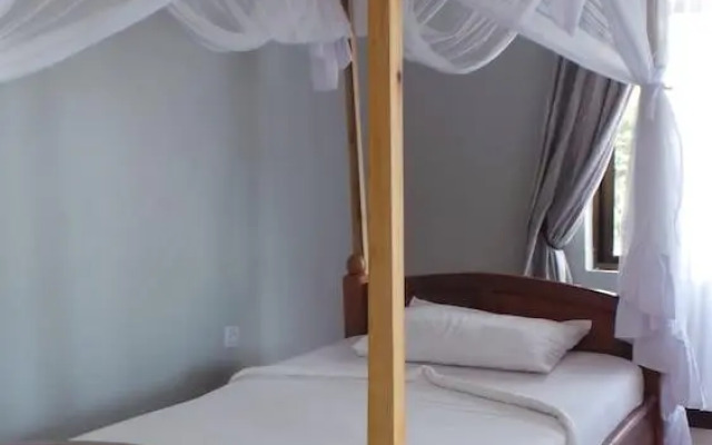 Bushroute Lodge