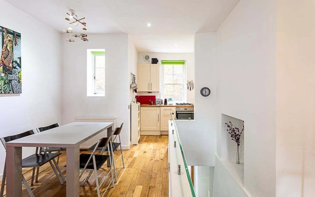 Farringdon Leo Loft
