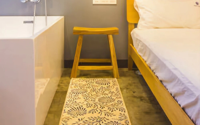 Qidanchederen Theme Inn