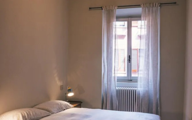 Carola A Tastefully Furnished Apartment Lakefront