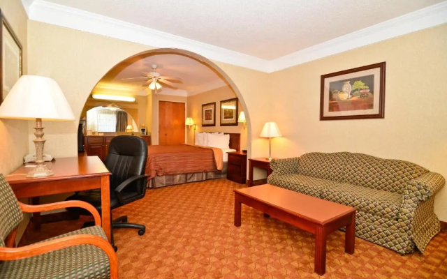 Peach State Inn & Suites