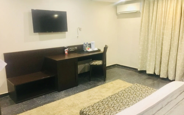 The Nook Hotel