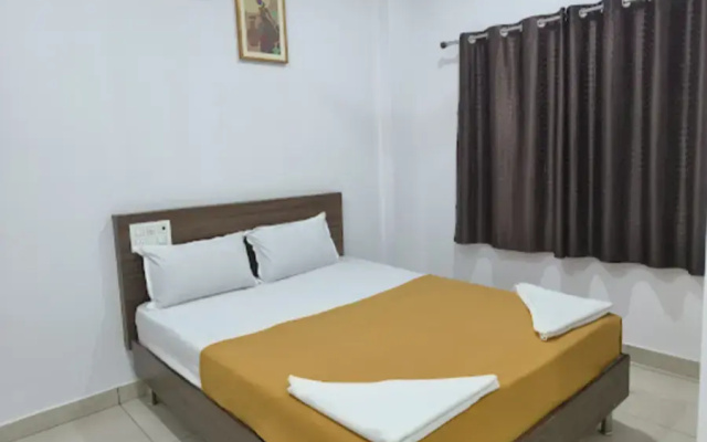 i-ROOMZ Relax Inn Lodge