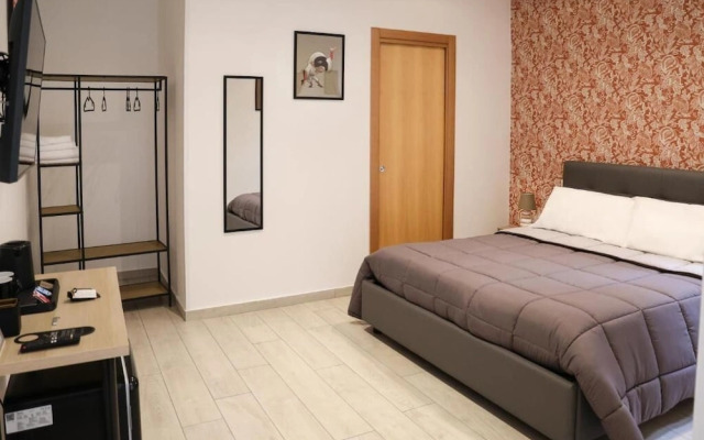 5 Santi Rooms