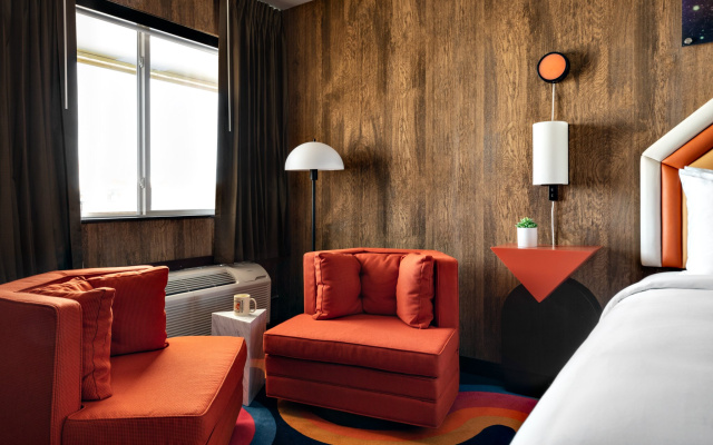 Americana Motor Hotel
