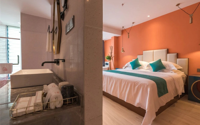 Bizca Art Hostel