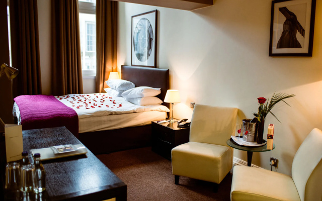 Grey Street Hotel
