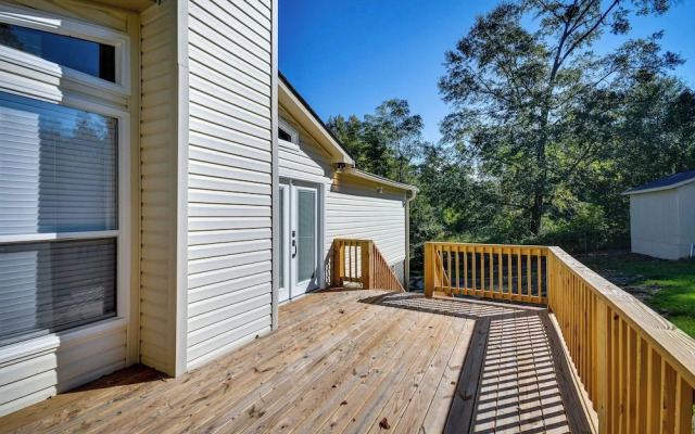 Family-friendly Tuskegee Home: 3 Mi to University!