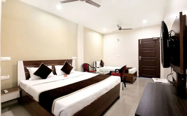 Collection O by OYO White Stone Residency