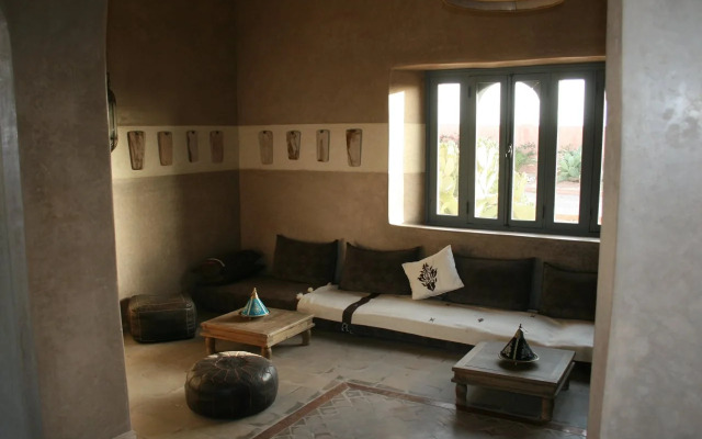 Shems Moon Lodge & Spa