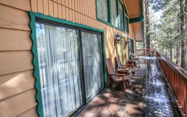 Summit Escape Lodge