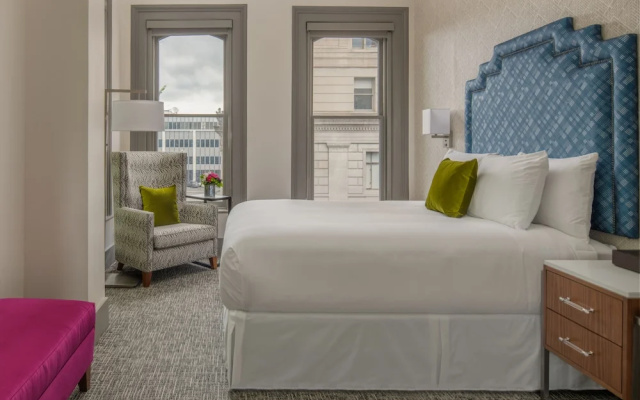 Harlow Hotel