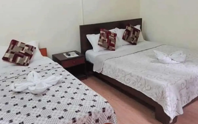 Hotel Sisters Home