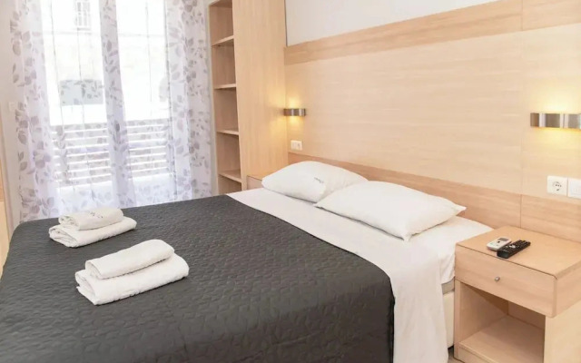 Antonia's Apartments