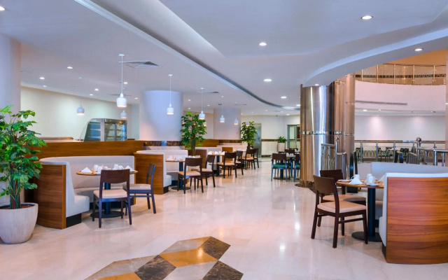 Отель M Hotel Al Dana Makkah by Millennium