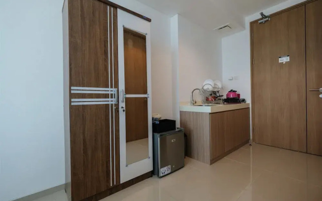 Fabulous Tree Park City Studio Apartment near ICE BSD