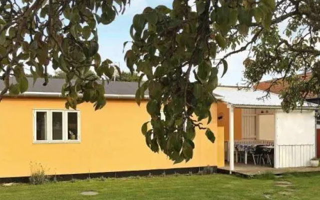 Two-Bedroom Holiday home in Svaneke 5