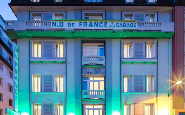 Hotel Notre- Dame de France