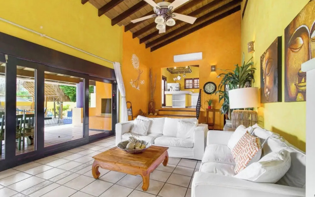 Mexican Style Villa With Private Pool, Free Utilities