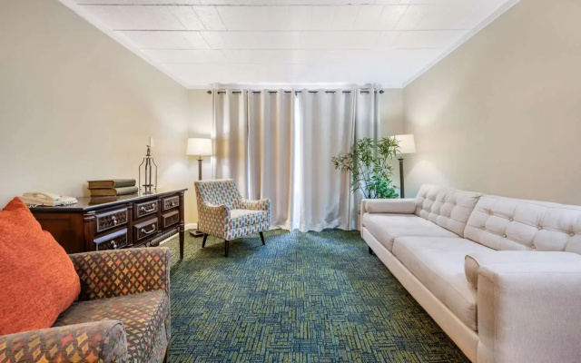 Clarion Hotel Conference Center New Cumberland