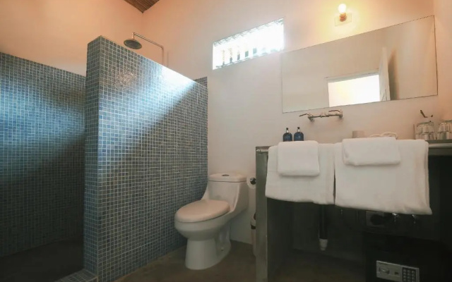 La Negra Surf Hotel