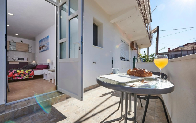 Studio apartment Bašćan