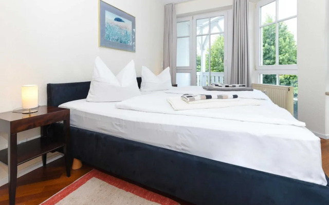 Comforts Near Seaside Charm