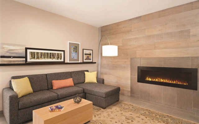 Country Inn & Suites by Radisson, Savannah Midtown, GA
