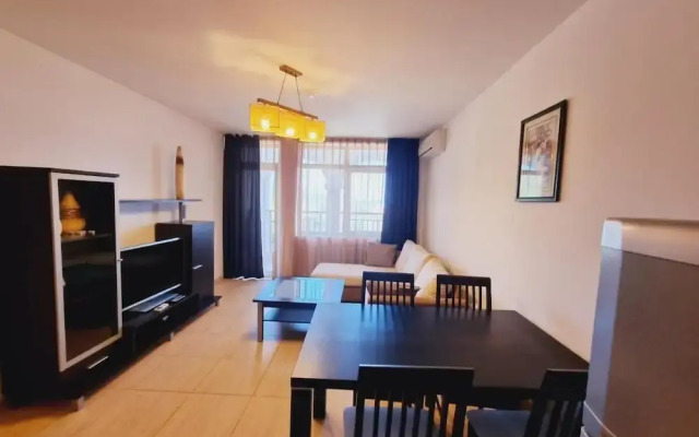 Etara 4 Apartments