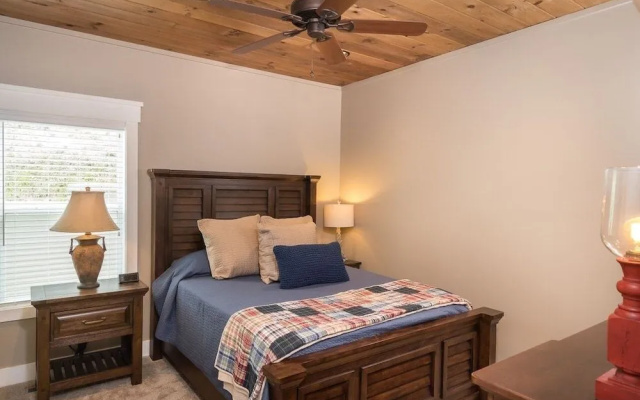 Just Perfect 3 Bedroom Home by Redawning