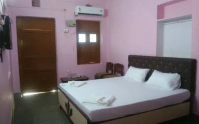 Hotel Gokul Grand