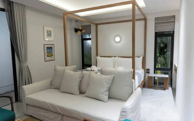 Kalamari Luxury Beach Front Villa