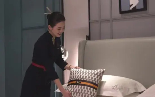 Beauty Ripples Luxury Hotel (Lugu Technology Park Jiantang Subway Station)