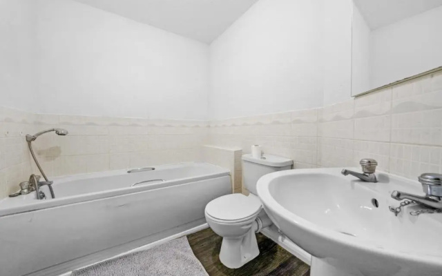 Tayberry Close Contractors & Leisure Apartment by Leecroft Stays