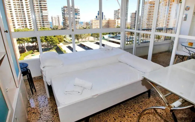 Garden apartment with Pool and AC