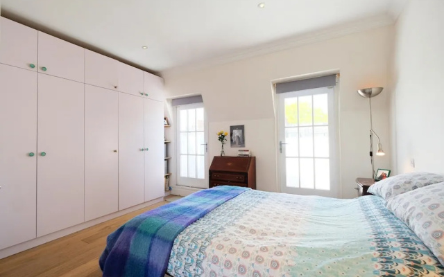 3-br Spacious Flat in Central London