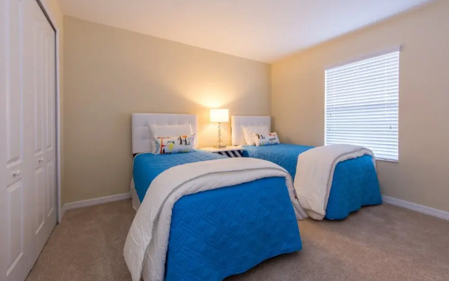 Storey Lake 4809