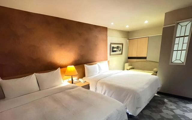 Dahshin Hotel