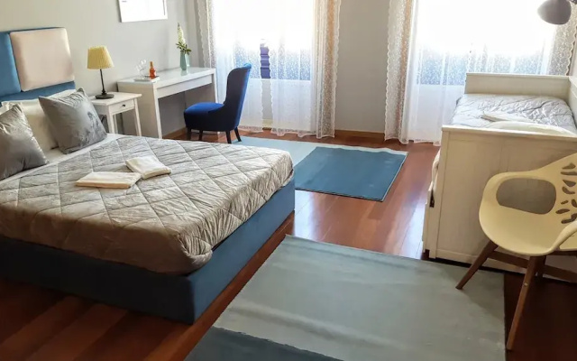 Cool Guesthouse