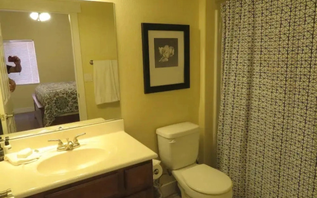 2 Bedroom Condo in Mesquite #215