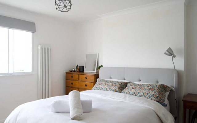 Bright And Stylish 1 Bedroom Apartment In London Fields