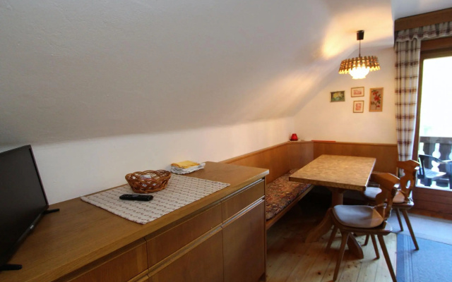 Countryside Apartment in Gmünd near Cross Country Skiing