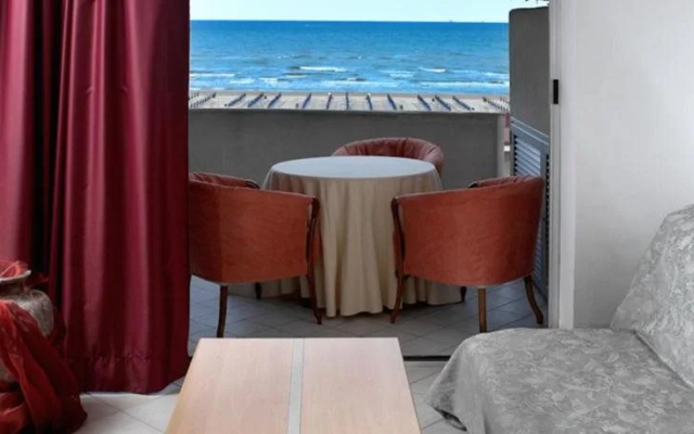 Altamarea Residence & Hotel