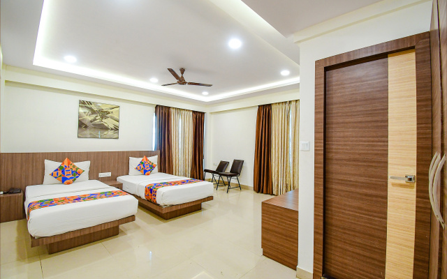 Fabhotel Kzar Select