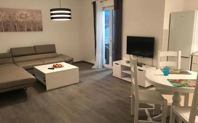 Apartments M&E